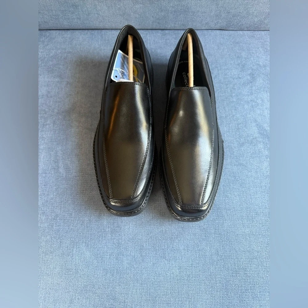 Clarks Cosgrove Free Loafer Men’s SZ 13M Black Leather Slip On Comfort Shoe New